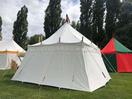 Verhuur tenten verkoop. Tipi Stretchtent middeleeuwse tent Verhuur tenten verkoop. Tipi Stretchtent middeleeuwse tent