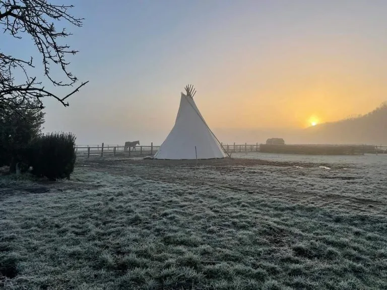 Tipi tent in België. Tipi huren in heel Nederland en België